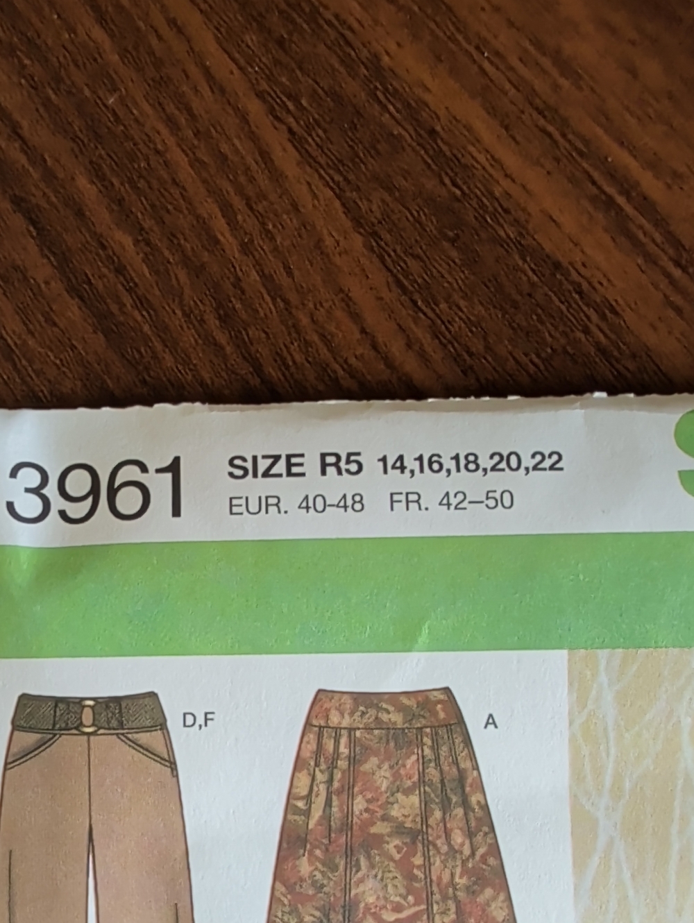 Simplicity 3961 Wide Leg Pants Pattern R5 - Picture 3 of 5